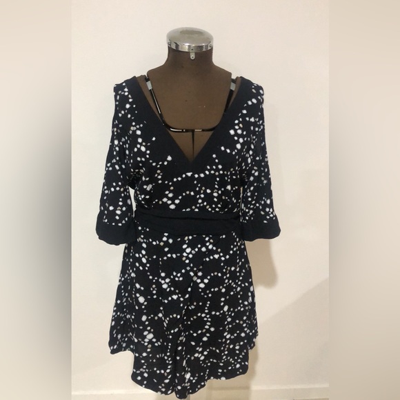 Sass & Bide size 8 speckles and stars foil print dress - Picture 2 of 14